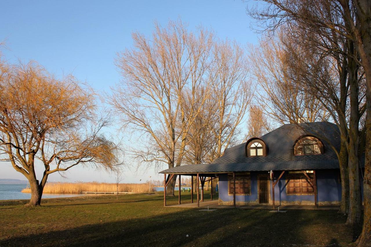 Szines Panorama Apartman Balatonlelle Exteriér fotografie