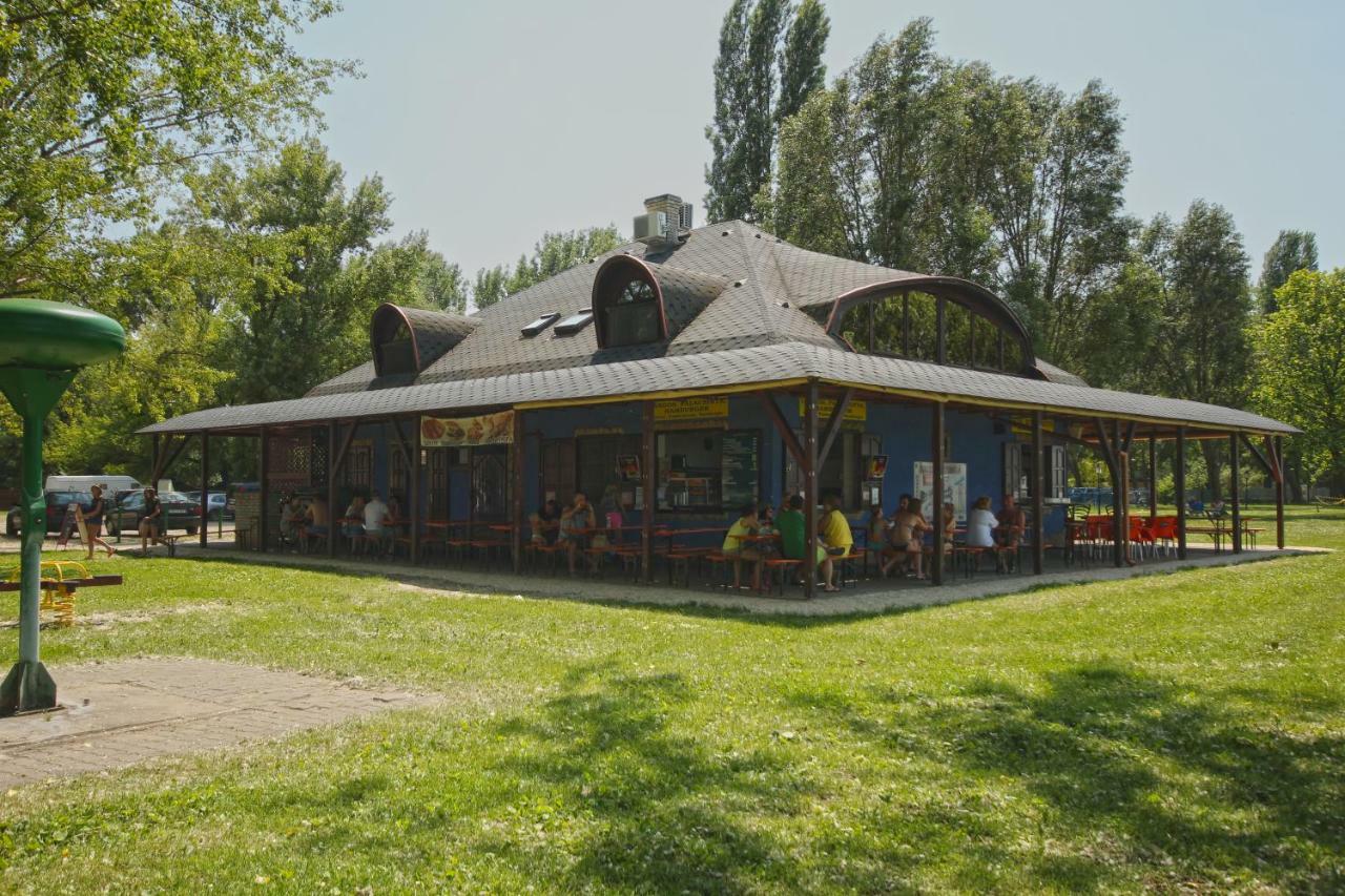 Szines Panorama Apartman Balatonlelle Exteriér fotografie